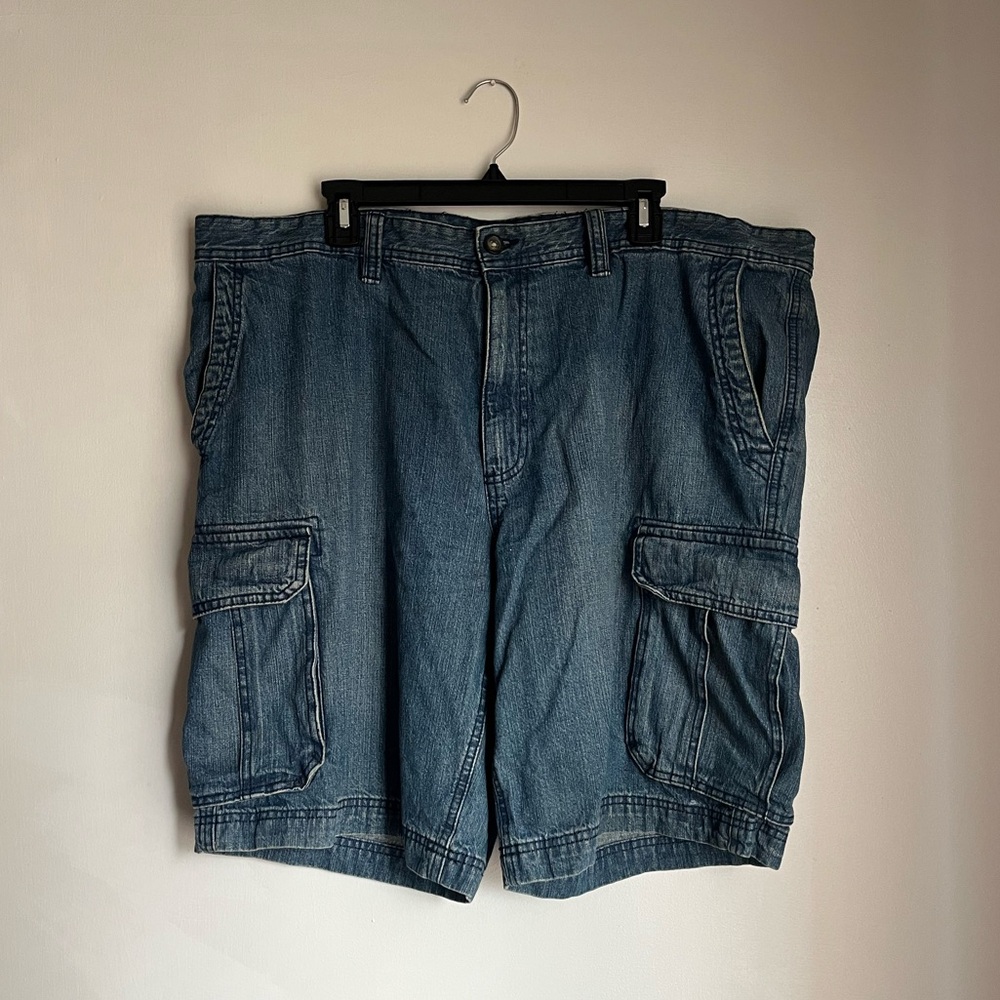 St. John's Bay Men’s Blue Cargo Shorts